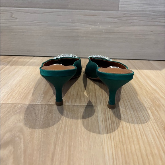 BiBi LOU Green Kitten Heels - Picture 3 of 4